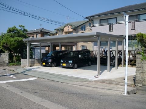 【立山町利田店】お庭から3台用の駐車スペースに『車庫工事』